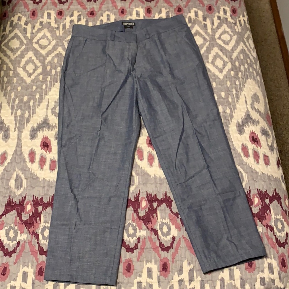 Express capris